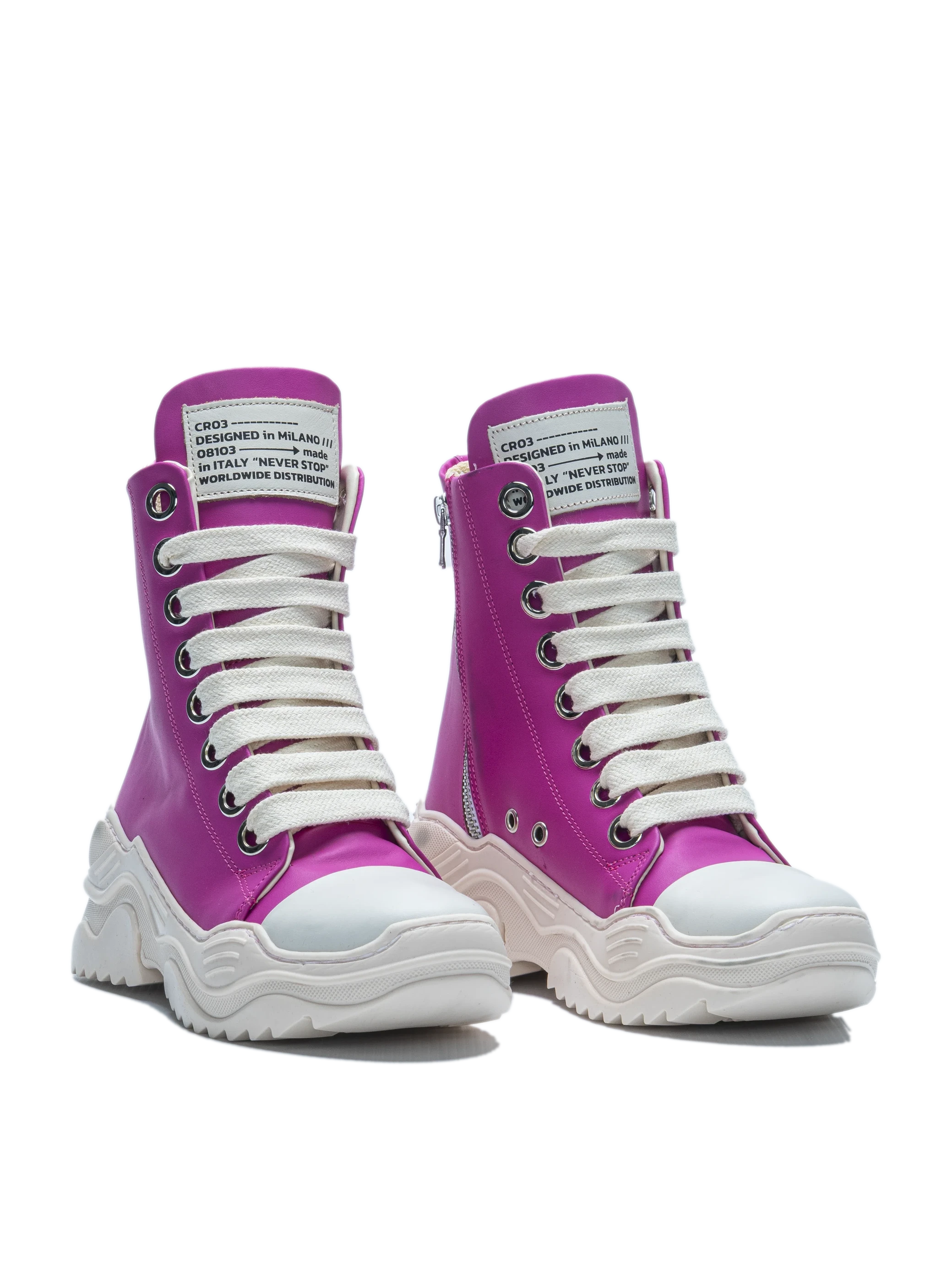 REBEL HIGH – Leather