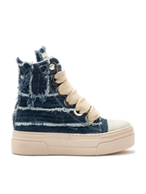 CALIPSO 300 DESTROYED – Blue Jeans