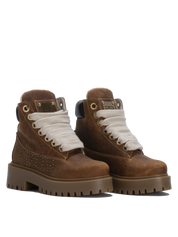 STARBOOT CUSTOM – Brown Stud Heritage