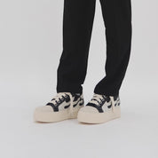 CALIPSO FLAME – Black White Low